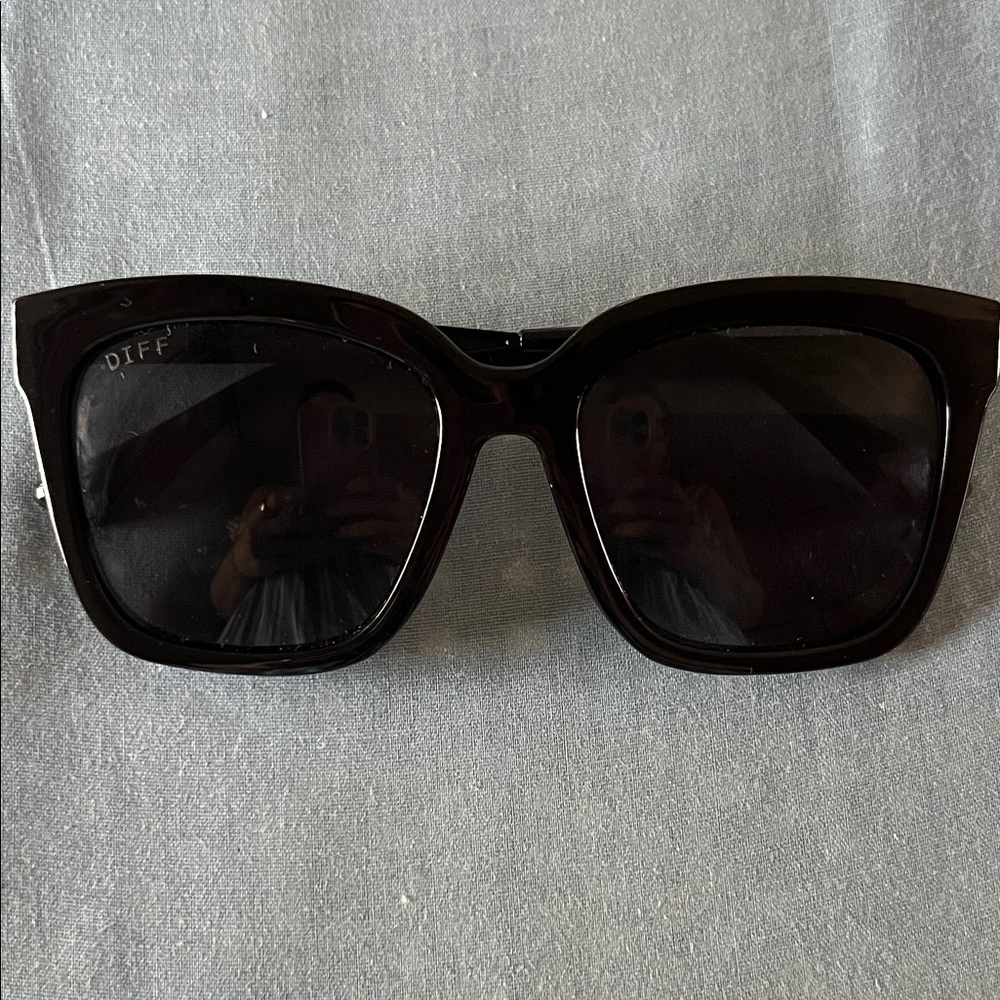 Diff Black Oversized Sunglasses - image 1